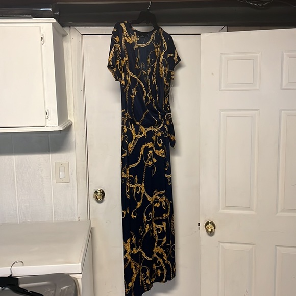 New dresses with and without tags never worn - Picture 3 of 3